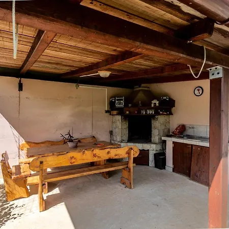 17562a