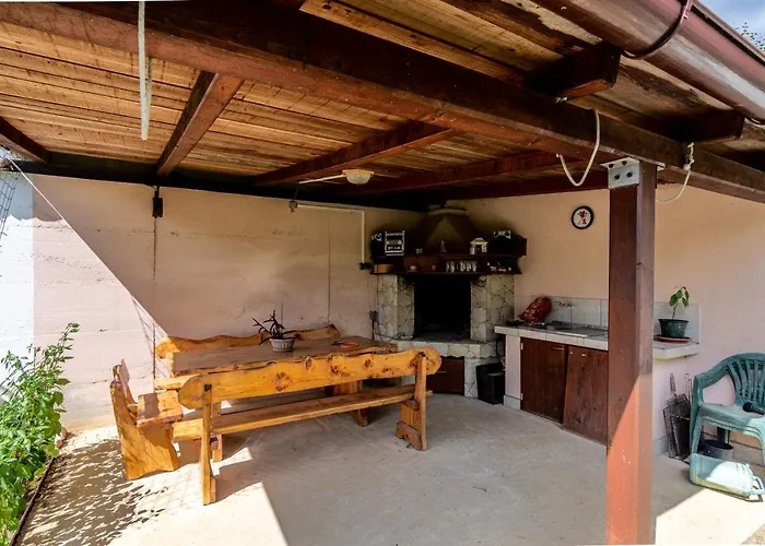 17562a